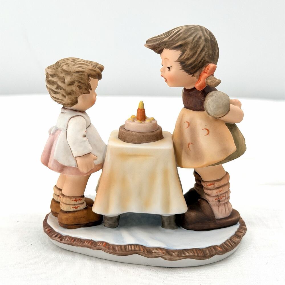 Vintage Hummel 1996 Goebel Figurine Wishes Come True Birthday BH 17 Box & Papers